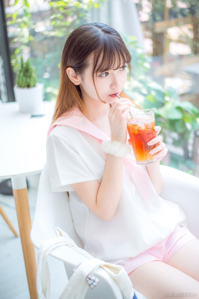 “但你会恨我，对吗？”吕布冷然道。